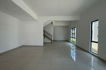 🏡 Taman Bertam Heights, Melaka | Double Storey Terrace Endlot for Sale 🏡