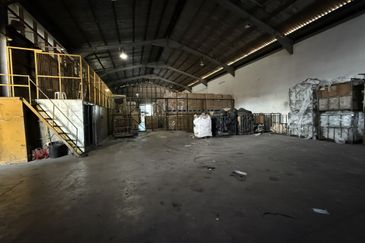 🚛 Alor Gajah Industrial Factory/Warehouse for Rent – 39,807 sqft Built-Up | 1000A Power | RM50K