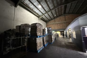 🚛 Alor Gajah Industrial Factory/Warehouse for Rent – 39,807 sqft Built-Up | 1000A Power | RM50K