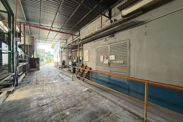 🚛 Alor Gajah Industrial Factory/Warehouse for Rent – 39,807 sqft Built-Up | 1000A Power | RM50K