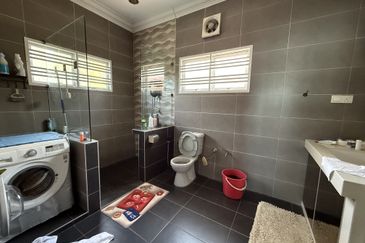 Taman Anggerik, Klebang Kecil – Single Storey Bungalow | Freehold | 6,446 sqft | 4R2B | RM1.08mil (Negotiable)