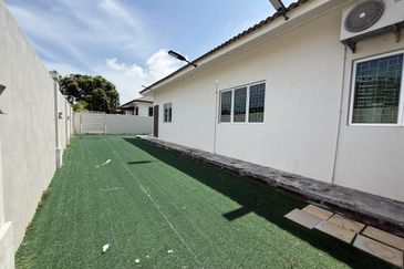Taman Anggerik, Klebang Kecil – Single Storey Bungalow | Freehold | 6,446 sqft | 4R2B | RM1.08mil (Negotiable)
