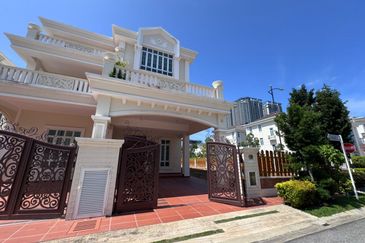 Straits Courtyard Residences