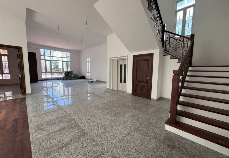 Straits Courtyard Residences