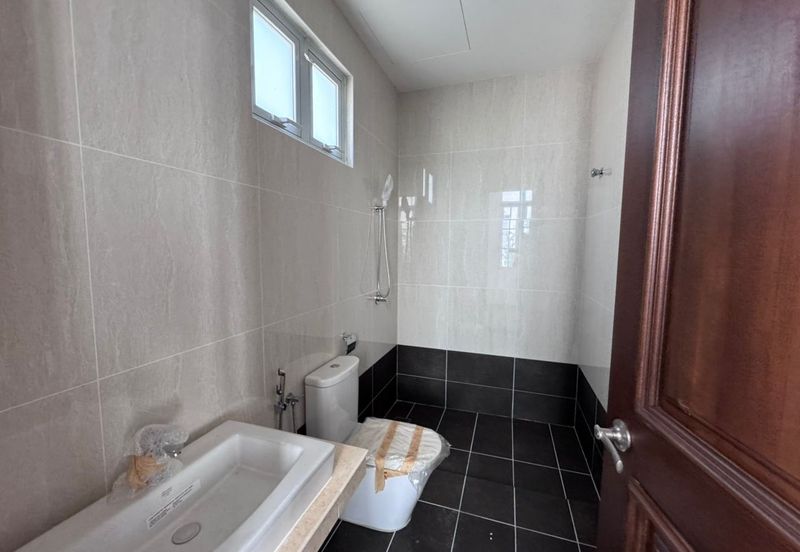 Straits Courtyard Residences