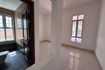 Straits Courtyard Residences