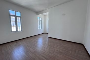 Straits Courtyard Residences