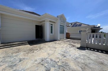 Straits Courtyard Residences