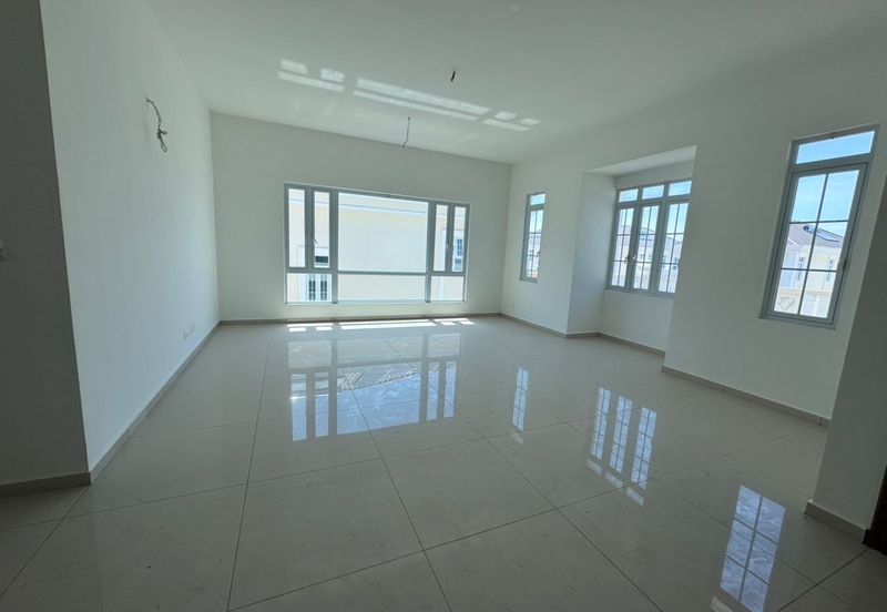 Straits Courtyard Residences