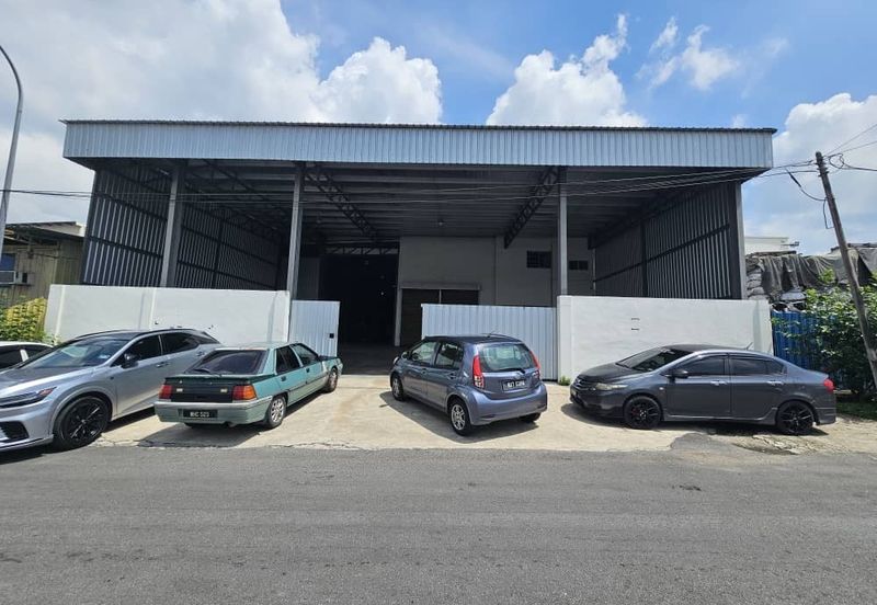 Kawasan Perindustrian Alor Gajah, Melaka – Factory / Warehouse For Rent