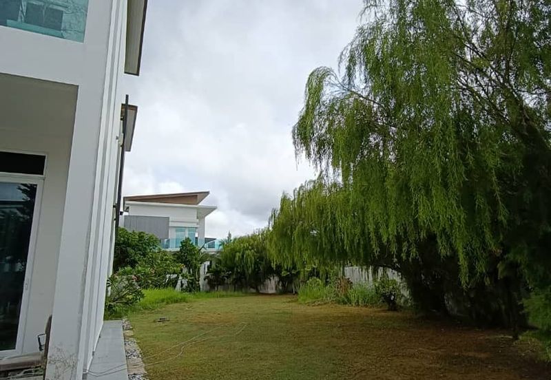 Taman Saujana Heights