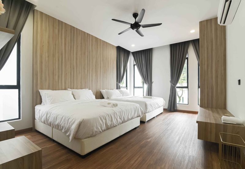 Ayer Keroh , Melaka - Bungalow Villa | FREEHOLD | Renovated | Fully Furnished | For Sale