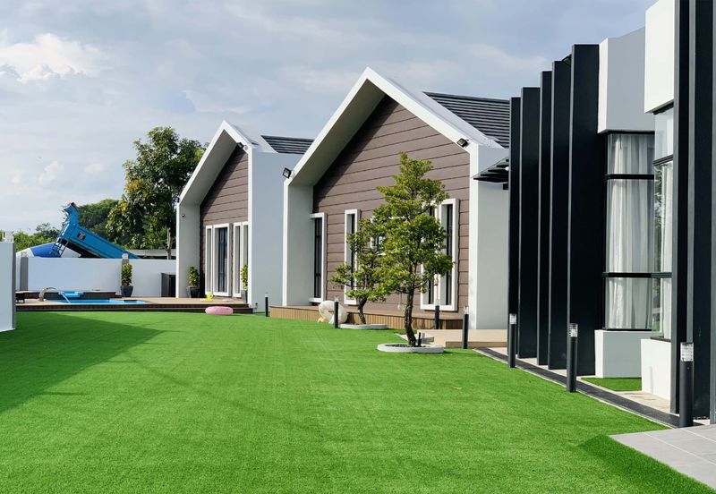 Ayer Keroh , Melaka - Bungalow Villa | FREEHOLD | Renovated | Fully Furnished | For Sale