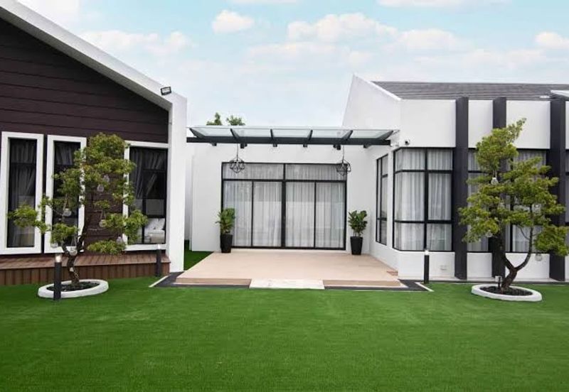 Ayer Keroh , Melaka - Bungalow Villa | FREEHOLD | Renovated | Fully Furnished | For Sale