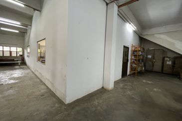 [For Rent] Factory / Warehouse 43,550 sqft @ Ayer Keroh Industrial Estate Melaka