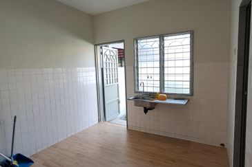 [Freehold - Below Bank Value] Double Storey Terrace , Bukit Beruang, Ayer Keroh Melaka