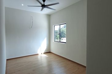 [Freehold - Below Bank Value] Double Storey Terrace , Bukit Beruang, Ayer Keroh Melaka