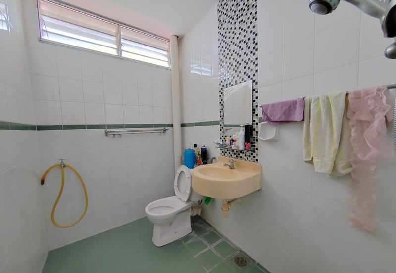 [Freehold] Double Storey Semi-D, Batu Berendam, Melaka