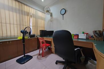 [Freehold] Double Storey Semi-D, Batu Berendam, Melaka
