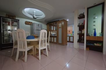 [Freehold] Double Storey Semi-D, Batu Berendam, Melaka
