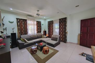 [Freehold] Double Storey Semi-D, Batu Berendam, Melaka