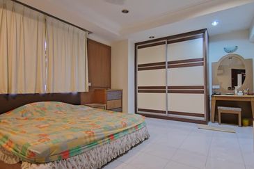 [Freehold] Double Storey Semi-D, Batu Berendam, Melaka