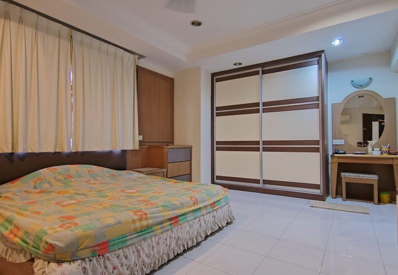 [Freehold] Double Storey Semi-D, Batu Berendam, Melaka