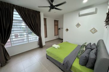 2.5 Storey Terrace House (Corner Lot), Ujong Pasir, Melaka Town Area