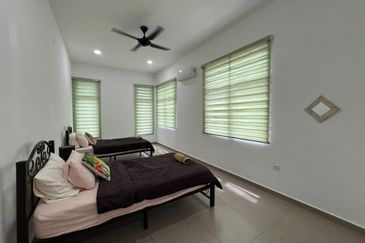 2.5 Storey Terrace House (Corner Lot), Ujong Pasir, Melaka Town Area