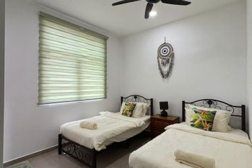 2.5 Storey Terrace House (Corner Lot), Ujong Pasir, Melaka Town Area