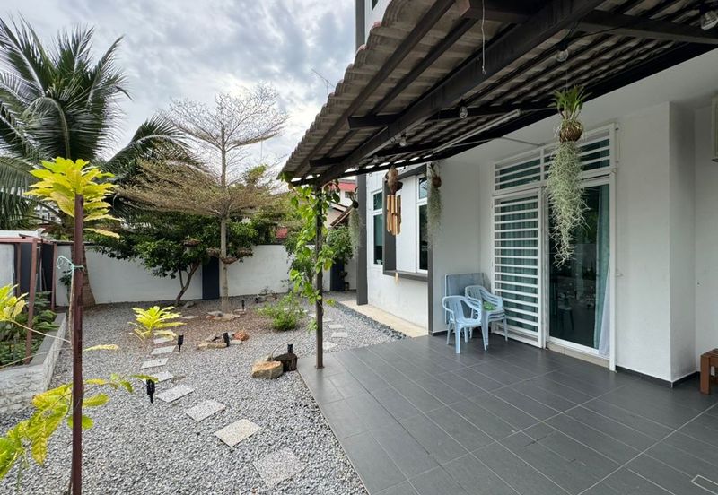 2.5 Storey Terrace House (Corner Lot), Ujong Pasir, Melaka Town Area