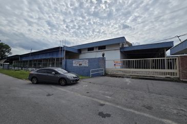 [FOR RENT] Factory/WareHouse 23,000 sqft , Alor Gajah 