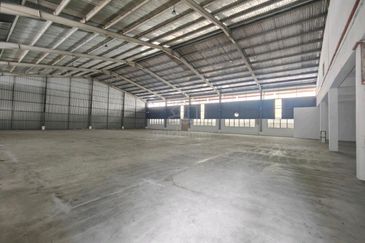 [FOR RENT] Factory/WareHouse 23,000 sqft , Alor Gajah 