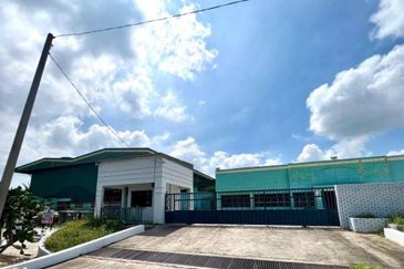 [For Rent] 4.9 Acre Factory / Warehouse , Alor Gajah Melaka