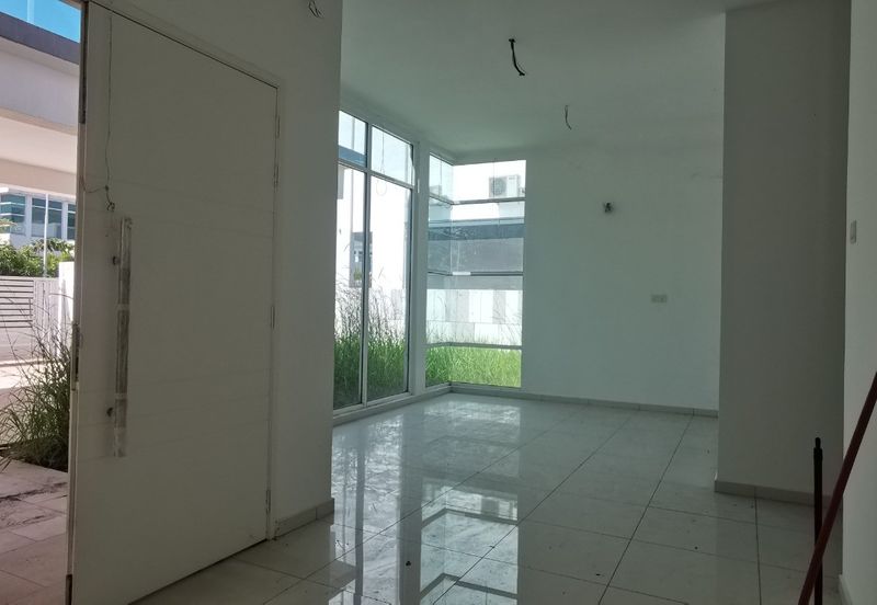 Taman Saujana Heights