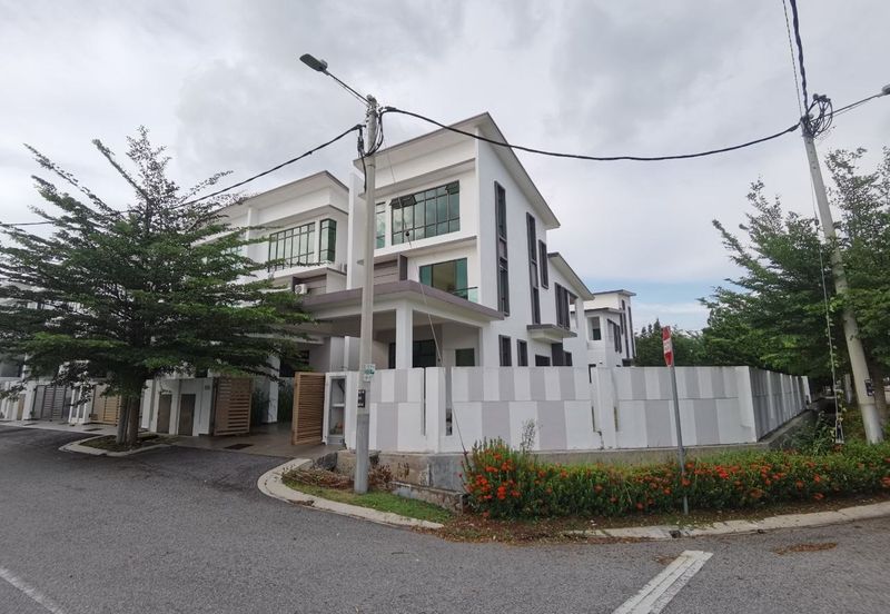 THE OZANA RESIDENCES