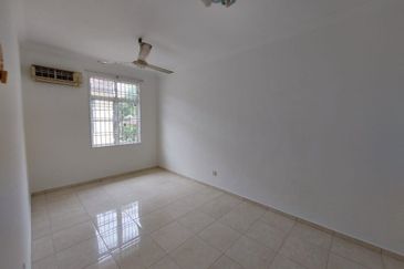 FREEHOLD Double Storey Terrace House (Corner Lot) , Taman Merbok , Bukit Katil , Ayer Keroh Melaka