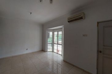 FREEHOLD Double Storey Terrace House (Corner Lot) , Taman Merbok , Bukit Katil , Ayer Keroh Melaka