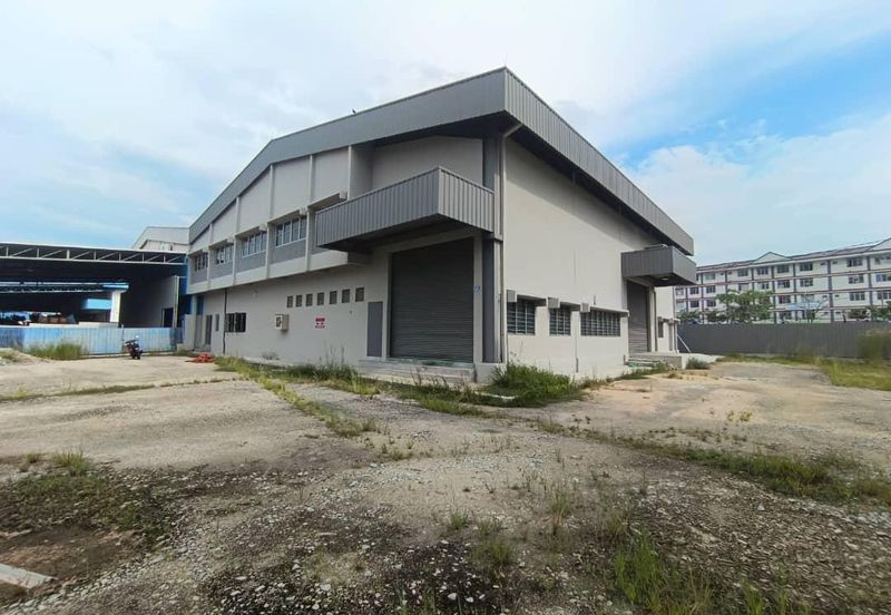 Factory / Warehouse For Sale, Batu Berendam, Melaka