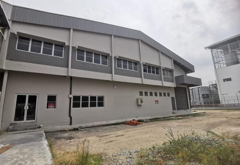 Factory / Warehouse For Sale, Batu Berendam, Melaka