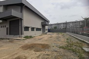 Factory / Warehouse For Sale, Batu Berendam, Melaka