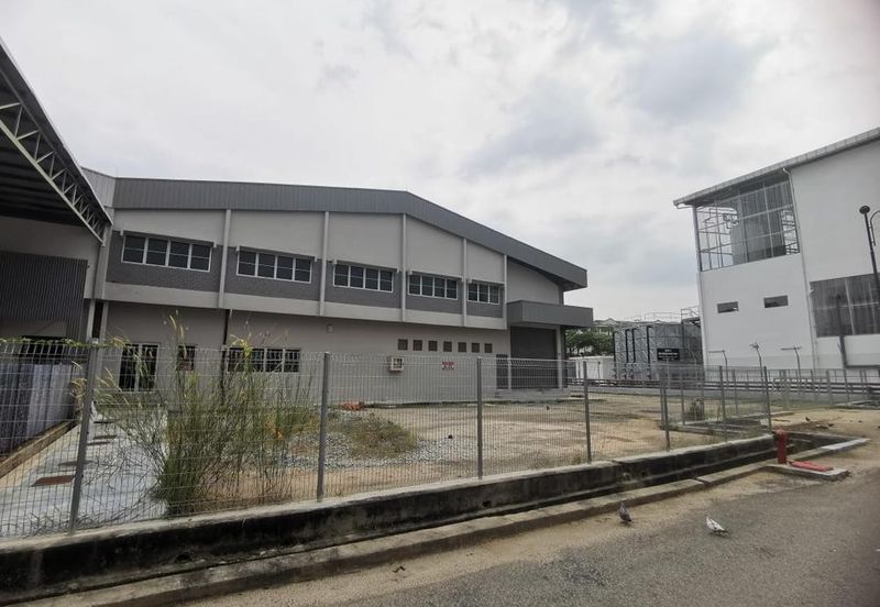 Factory / Warehouse For Sale, Batu Berendam, Melaka
