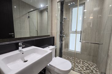 THE SHORE @ MALACCA RIVER