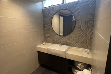 Fahrenheit 88 Condominium