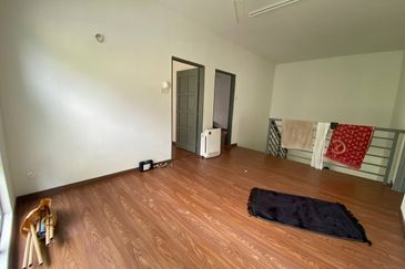 [MALAY RESERVED] 2 Storey Semi Detached Taman Puncak D'Villa Sungai Buloh