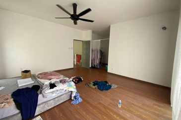 [MALAY RESERVED] 2 Storey Semi Detached Taman Puncak D'Villa Sungai Buloh