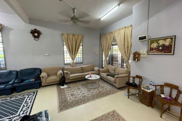 [FOR SALE][BELOW MARKET] END LOT TERES 2 TINGKAT PANTAI REMIS