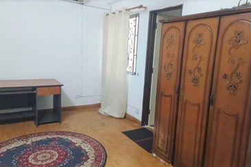 3 Storey Semi-D Pandan Prima for Rent