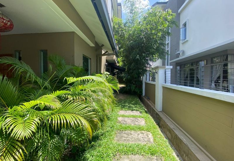 Changkat Kiara Surya