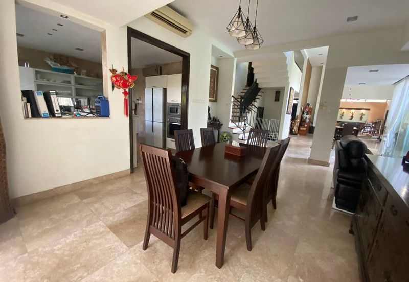 Changkat Kiara Surya